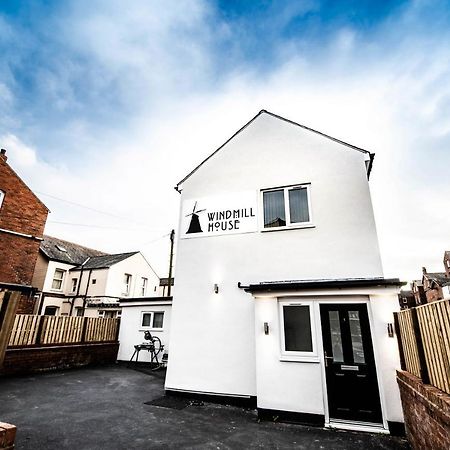 Charles Alexander Short Stay - Windmill House Apartments Lytham St Annes Exteriör bild