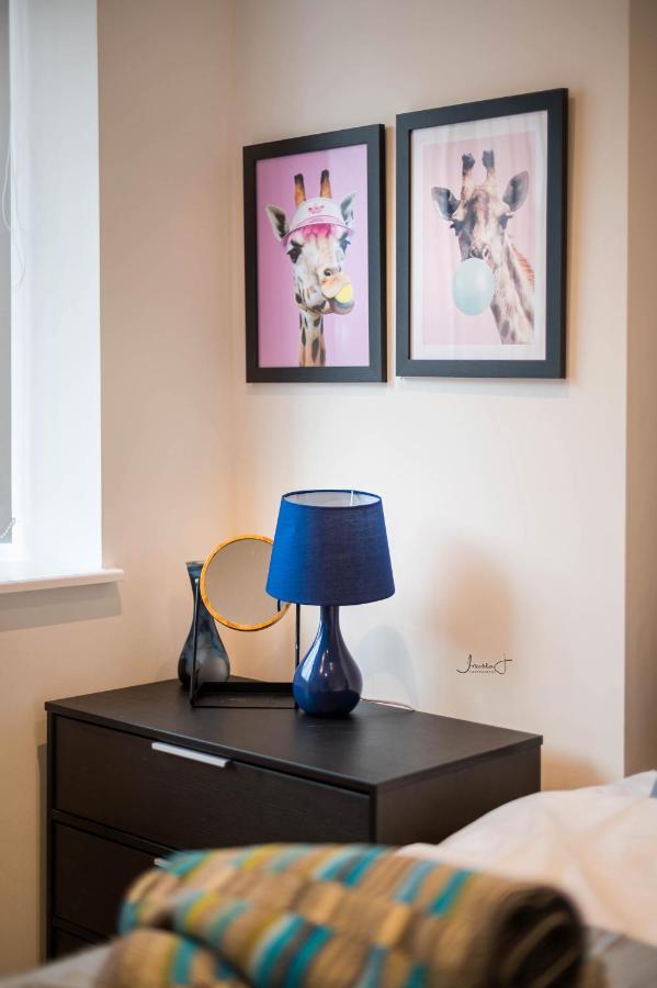 Charles Alexander Short Stay - Windmill House Apartments Lytham St Annes Exteriör bild