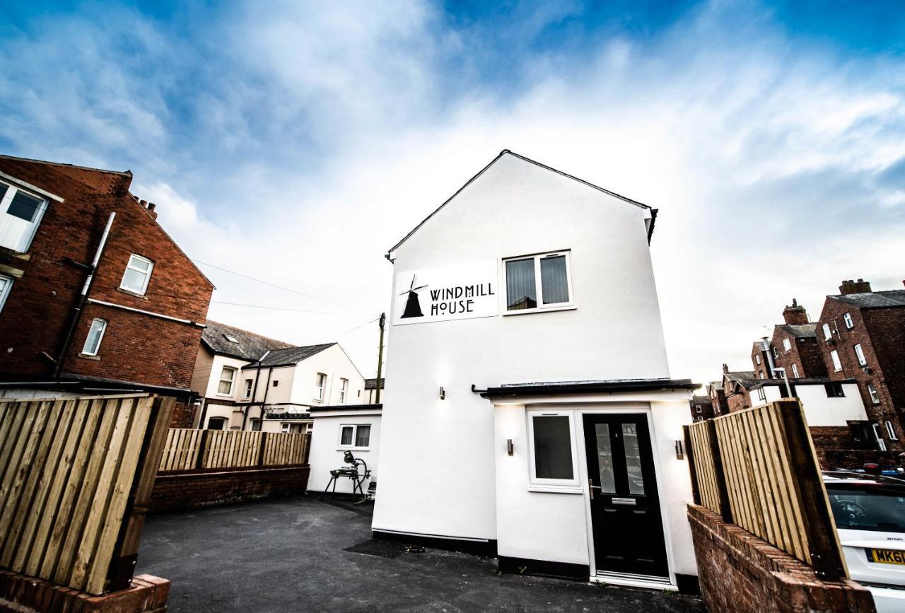 Charles Alexander Short Stay - Windmill House Apartments Lytham St Annes Exteriör bild