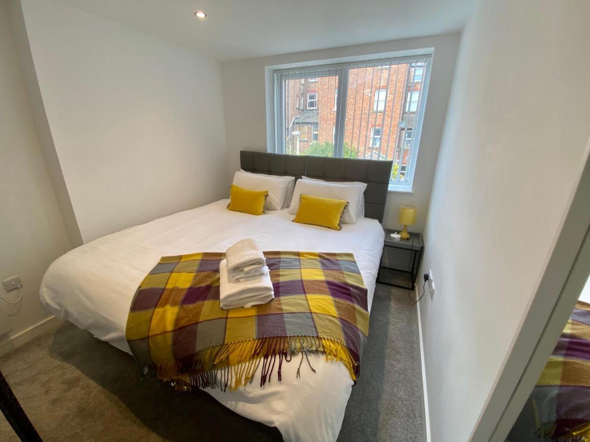Charles Alexander Short Stay - Windmill House Apartments Lytham St Annes Exteriör bild